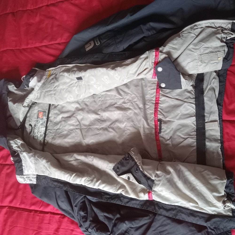 Men's Burton snow jacket - Picture 3 of 5